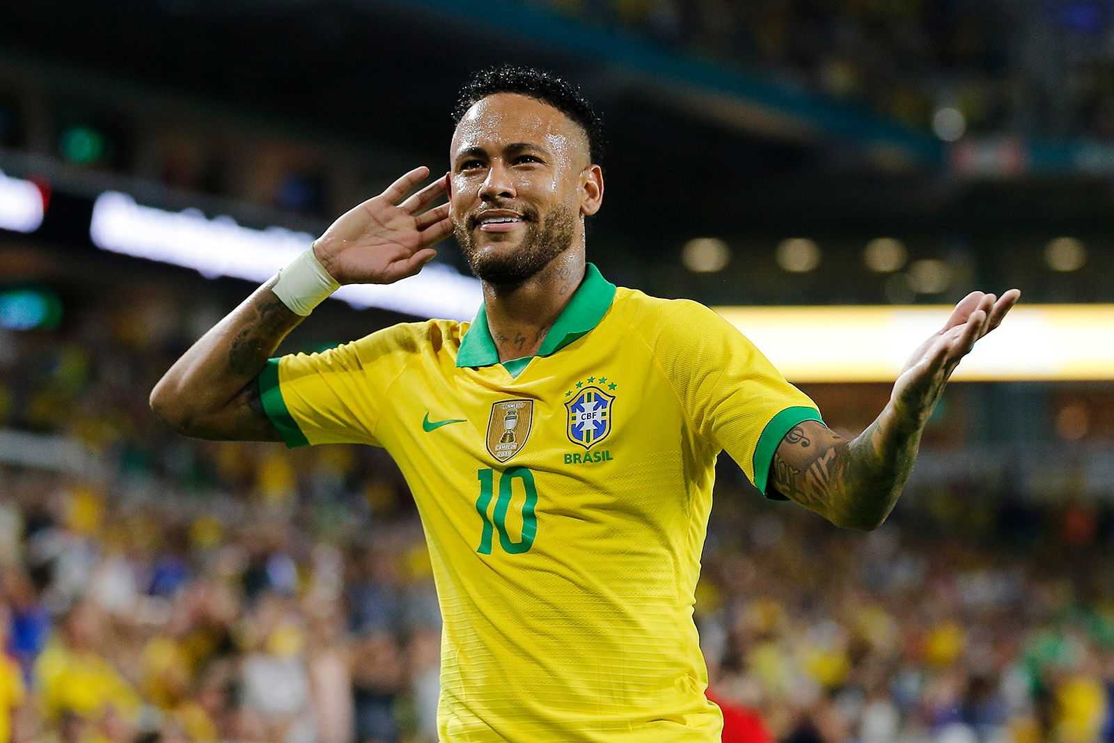 Neymar entre dans l'histoire en dépassant Ronaldo et Zidane avec un record impressionnant